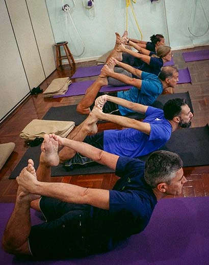 pratica-yoga-presencial-ilha-do-governador