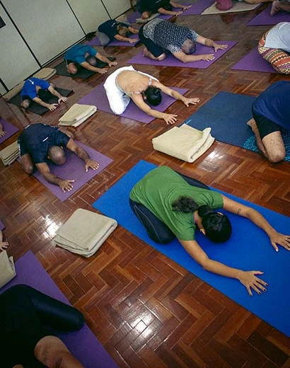 yoga-com-35-anos-de-experiencia-rj